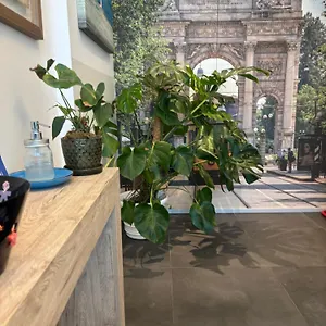 Pensionat Enjoy Garden - Flavio Baracchini 9 - Milano
