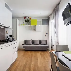 Delizioso Bilocale In Bocconi - Porta Romana Milan